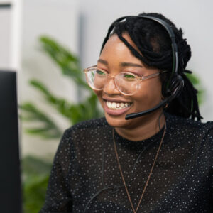 iStock-1351325360 crop Paradise Exteriors Scheduling Coordinator