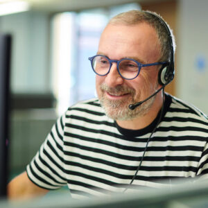 iStock-1352460029 crop Paradise Exteriors Scheduling Coordinator