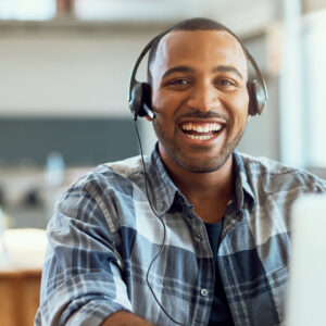 iStock-992750148 crop Paradise Exteriors Scheduling Coordinator